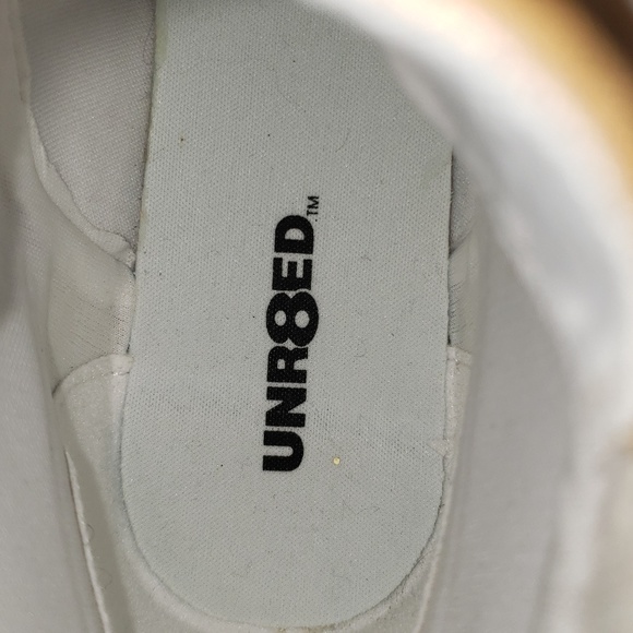 Under8ed Boots - Picture 4 of 5